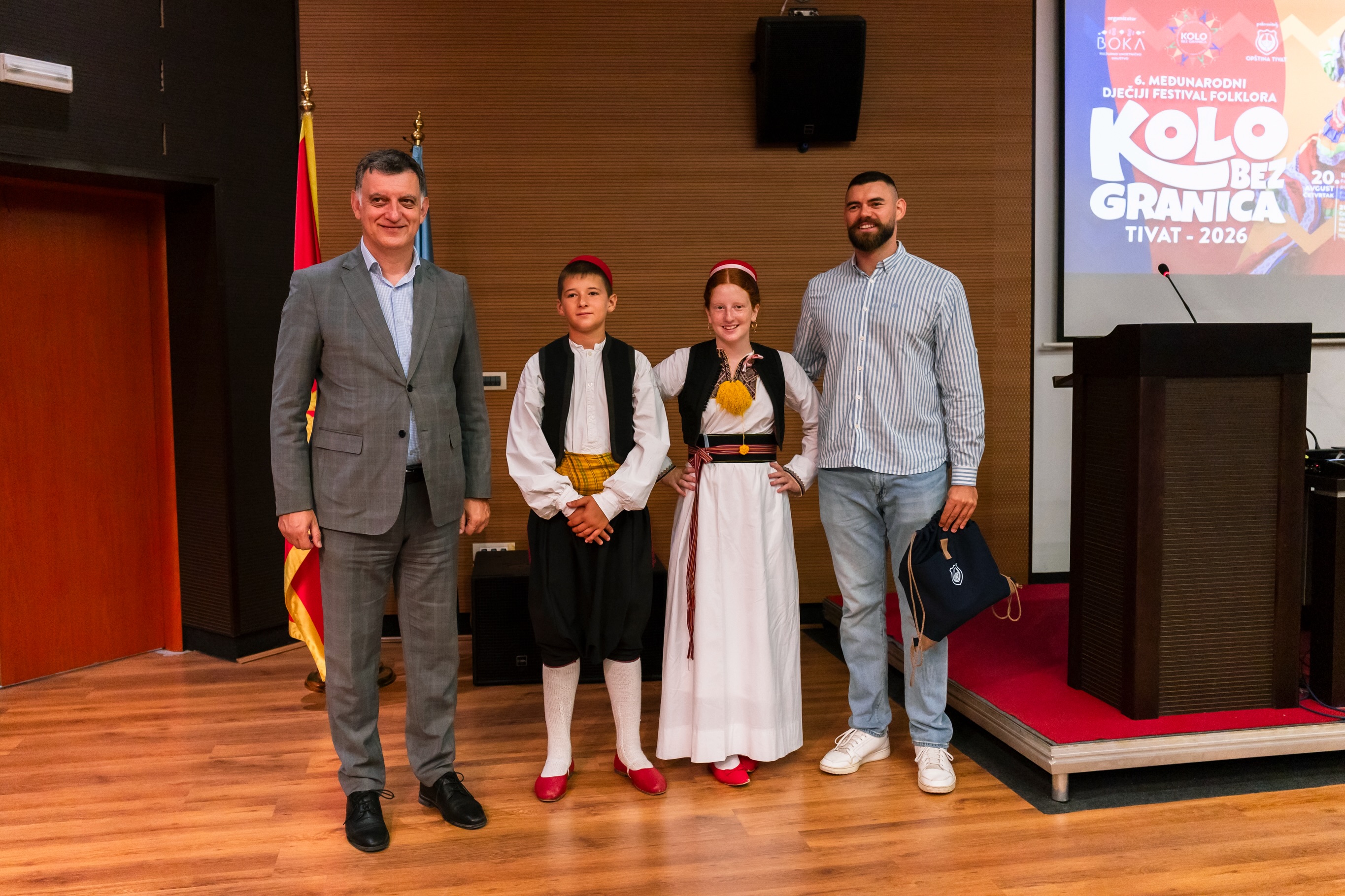 Međunarodni dječji festival folklora „Kolo bez granica"