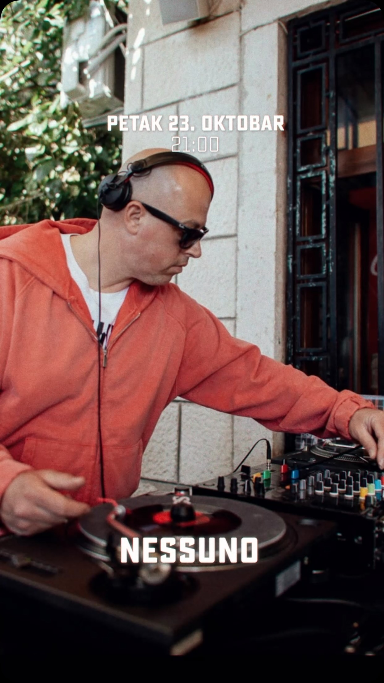 Nessuno • Vinyl weekend with Srx, Caffe Radio 2B